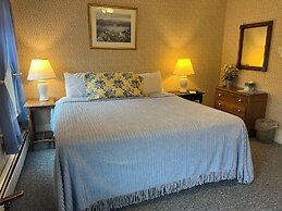 Echo Lake Inn