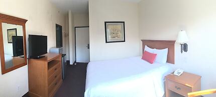 Harborview Inn & Suites San Diego Harbor