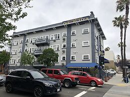 Harborview Inn & Suites San Diego Harbor