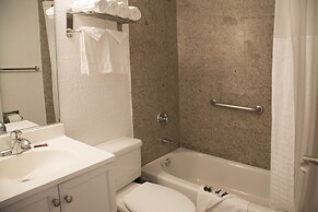 Harborview Inn & Suites San Diego Harbor