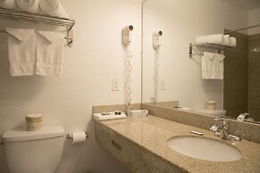 Harborview Inn & Suites San Diego Harbor