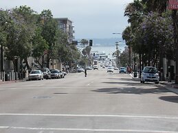 Harborview Inn & Suites San Diego Harbor