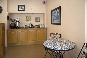 Harborview Inn & Suites San Diego Harbor