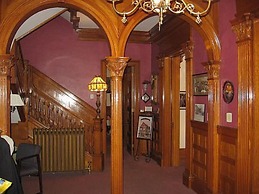 Olde Judge Mansion