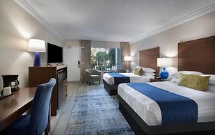 Sea Crest Oceanfront Resort