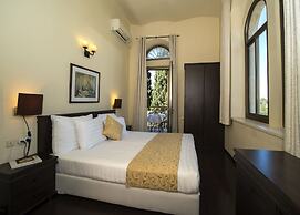 Little House in Bakah