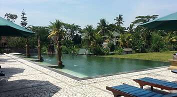 Cendana Resort & Spa