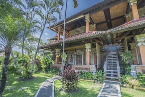 Cendana Resort & Spa