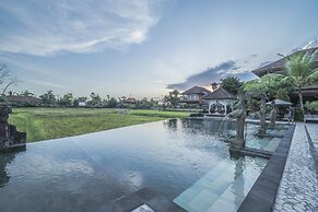 Cendana Resort & Spa