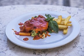 Cendana Resort & Spa