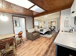 Aloha Junction Bed and Breakfast