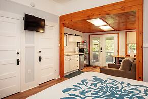 Aloha Junction Bed and Breakfast