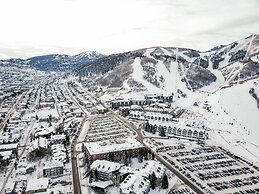 The Lodge at Mountain Village by All Seasons Resort Lodging