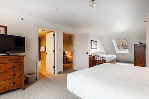 The Lodge at Mountain Village by All Seasons Resort Lodging