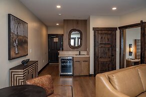 The Estes Park Resort