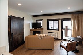 The Estes Park Resort