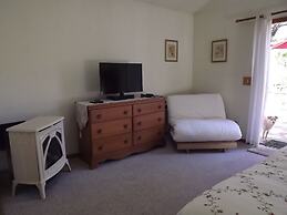 Backyard Garden Oasis