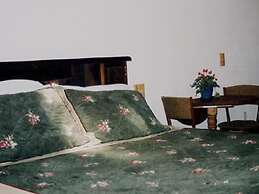 Backyard Garden Oasis