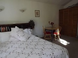 Backyard Garden Oasis