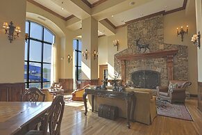 Music Road Resort Hotel and Inn