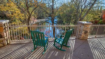 Music Road Resort Hotel and Inn