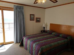 Algoma Beach Motel