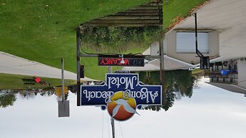 Algoma Beach Motel
