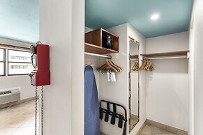 Plaza Beach Hotel Beachfront Resort