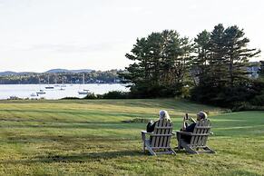 Belfast Harbor Inn