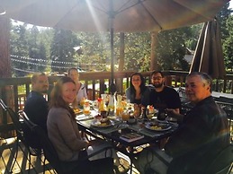 Meadow Creek Mountain Lodge and Event Center