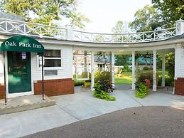 Oak Park Inn