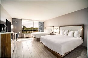 La Quinta Inn & Suites by Wyndham Cocoa Beach Oceanfront