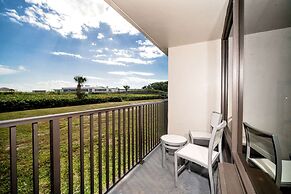 La Quinta Inn & Suites by Wyndham Cocoa Beach Oceanfront