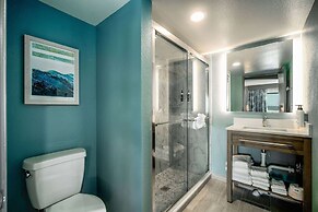 La Quinta Inn & Suites by Wyndham Cocoa Beach Oceanfront