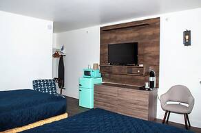 Flagship Inn and Suites