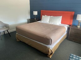 Flagship Inn and Suites