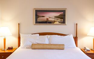 Flagship Inn and Suites