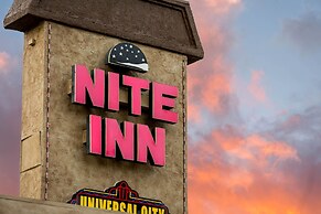 Nite Inn - Walking Distance to Universal Studios Hollywood