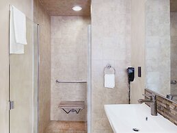 Nite Inn - Walking Distance to Universal Studios Hollywood
