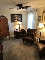 A Williamsburg White House