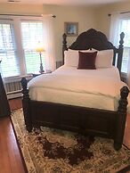 A Williamsburg White House