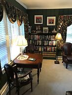 A Williamsburg White House