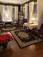 A Williamsburg White House