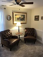 A Williamsburg White House