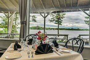 Bonnie Castle Resort & Marina