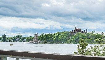 Bonnie Castle Resort & Marina