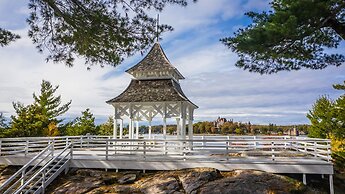 Bonnie Castle Resort & Marina