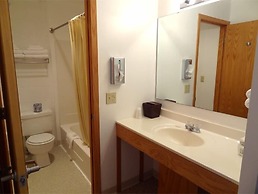 Cresco Motel