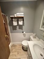 Lake Ontario Motel & Inn