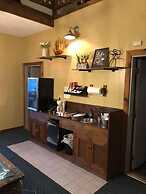 Lake Ontario Motel & Inn